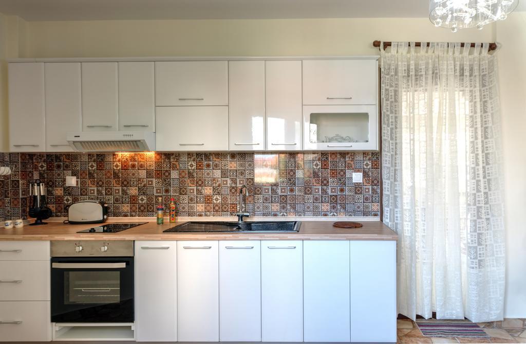 Kouros Studios Kavala Pokoj fotografie
